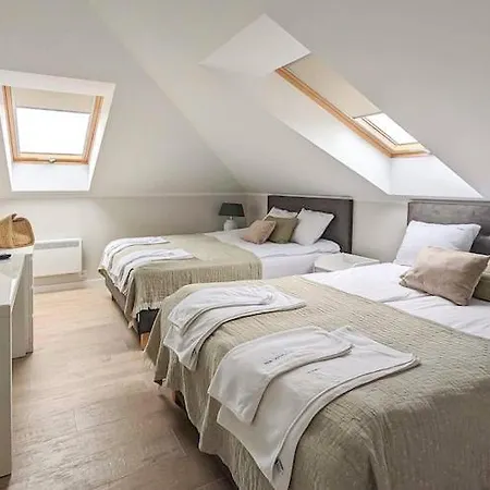 Waterview Retreat For 2 In *