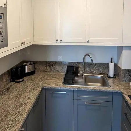 Waterview Retreat For 2 In